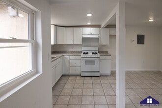 502 S 1st St, Unit Apt. 1 in Lamar, CO - Foto de edificio - Building Photo