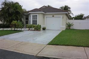 16489 NW 23rd St in Pembroke Pines, FL - Building Photo