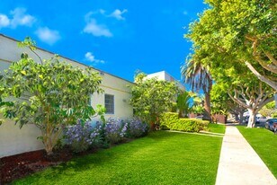 1836 10th St in Santa Monica, CA - Building Photo