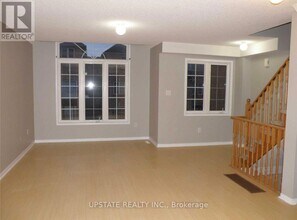 36 Oban Rd in Brampton, ON - Building Photo - Building Photo