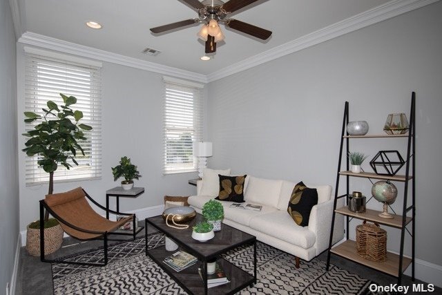 1443 Broadway-Unit -1437B in Hewlett, NY - Building Photo - Building Photo