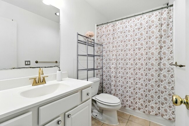 property at 1532 Prairie Grove Dr