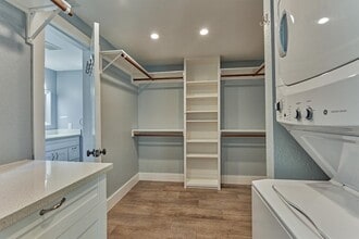 711 Granberry St in Humble, TX - Building Photo - Building Photo