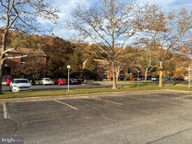 9 DOVER HALL in Dover, DE - Building Photo