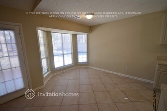 7355 Captain Neal Ln in Charlotte, NC - Building Photo - Building Photo