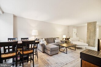 1420 N St NW in Washington, DC - Building Photo - Building Photo