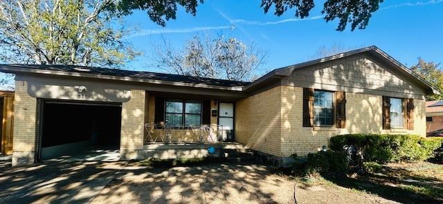 527 Aspen St in Lancaster, TX - Building Photo - Building Photo