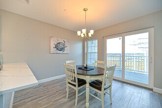435 Ocean Blvd in Hampton, NH - Building Photo - Building Photo