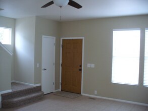 2484 St Paul Dr in Colorado Springs, CO - Foto de edificio - Building Photo