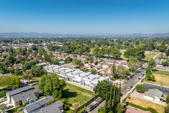 20024 Chase St in Winnetka, CA - Building Photo - Building Photo