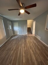 402 Pacific Dr in Belton, MO - Building Photo - Building Photo