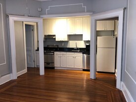 542 Madison Ave in Albany, NY - Building Photo