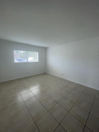 2946 NW 55th Ave in Lauderhill, FL - Building Photo