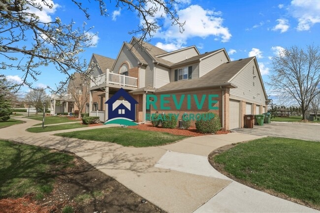15715 Parkway Ln in Southgate, MI - Building Photo - Building Photo