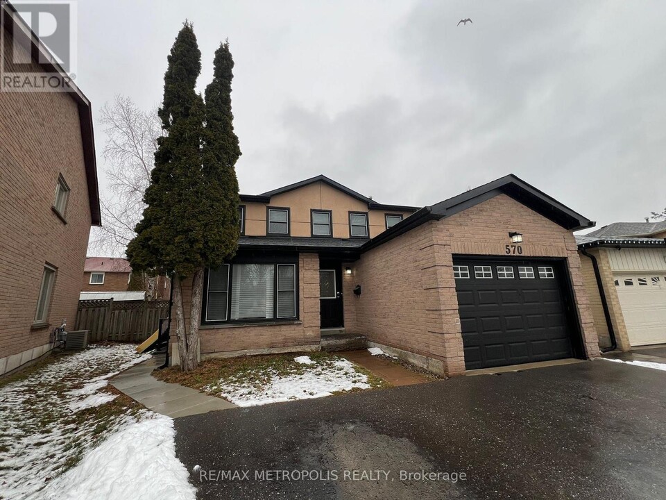 570 Springview Dr in Pickering, ON - Building Photo