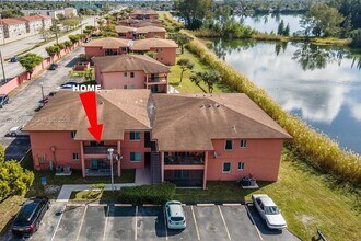 2020 NW 119th St in Miami, FL - Foto de edificio - Building Photo