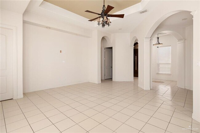 12 Hackberry Ave in Palmview, TX - Building Photo - Building Photo