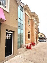 155 Lakeshore Rd E in Oakville, ON - Building Photo - Building Photo