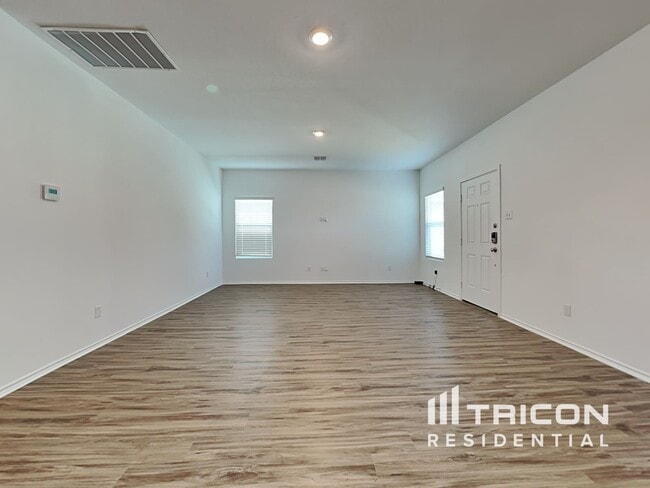 217 Mica Trl in Maxwell, TX - Building Photo - Building Photo