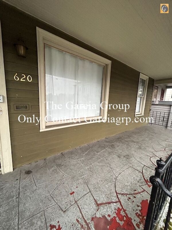 620 SW Grant St. in Portland, OR - Building Photo - Building Photo