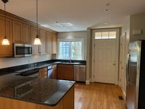 47 Intrepid Cir in Marblehead, MA - Building Photo - Building Photo