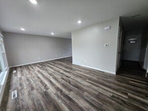 1618 S 18th St in Grand Forks, ND - Building Photo - Building Photo