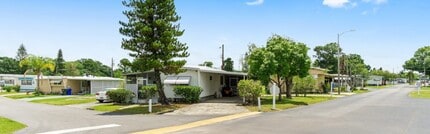 55+ Citrus Center Colony in Lakeland, FL - Building Photo - Building Photo