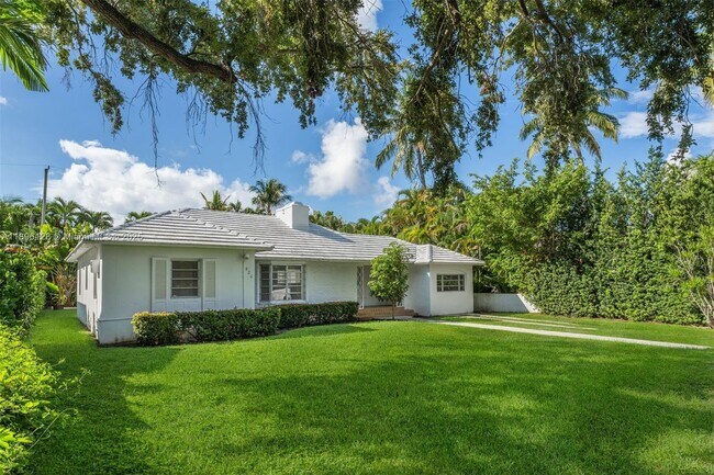 property at 520 W 51st Terrace