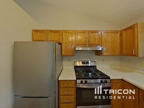 512 Green Ave SE in Watertown, MN - Building Photo - Building Photo