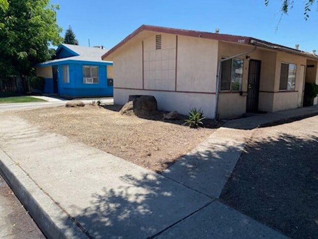 503 30th St in Bakersfield, CA - Building Photo - Building Photo