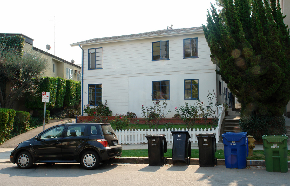 10638 Holman Ave in Los Angeles, CA - Building Photo