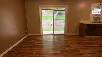 8627-8635 Woodlawn Dr in Rockford, MN - Building Photo - Building Photo