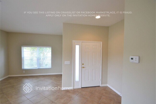 7510 Dragon Fly Loop in Gibsonton, FL - Building Photo - Building Photo