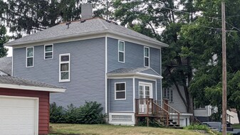 307 Lincoln St in Hart, MI - Building Photo
