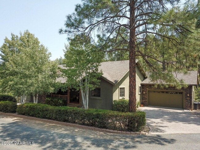 property at 820 Bryce Canyon Cir