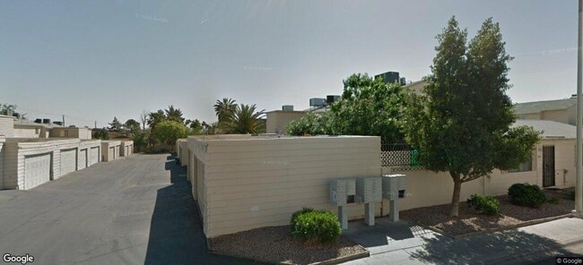 4932 Larkspur St in Las Vegas, NV - Building Photo - Building Photo