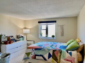 94 Beacon St, Unit #64 in Somerville, MA - Building Photo - Building Photo