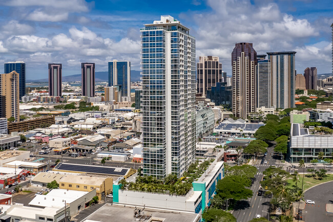 909 Kapiolani Blvd in Honolulu, HI - Building Photo - Building Photo