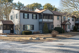 Beach Plum Condominiums in Harwich Port, MA - Building Photo - Building Photo