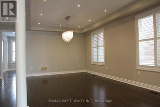 245 Poetry Drive in Vaughan, ON - Building Photo - Building Photo