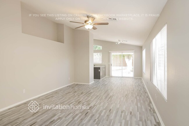 5016 W Tonto Rd in Glendale, AZ - Foto de edificio - Building Photo