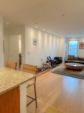 16 Miner St in Boston, MA - Building Photo - Building Photo