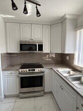 2740 W 61st St in Hialeah, FL - Building Photo - Building Photo