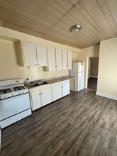 227 Independence Ave in Waterloo, IA - Building Photo - Building Photo