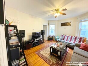 14 Edison Grn, Unit 1 in Boston, MA - Building Photo - Building Photo