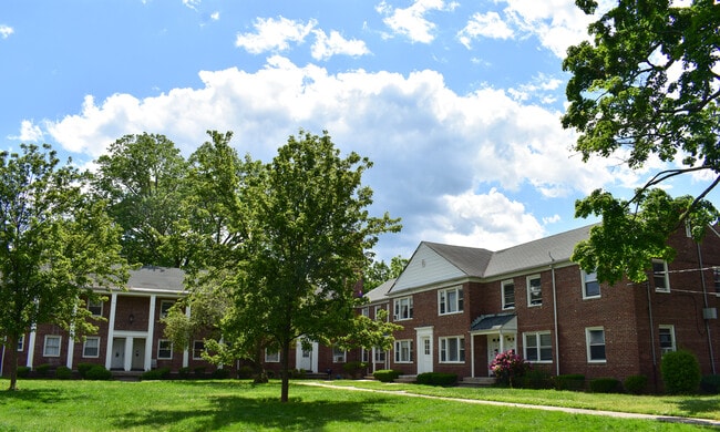 Belle Gardens in Plainfield, NJ - Foto de edificio - Building Photo
