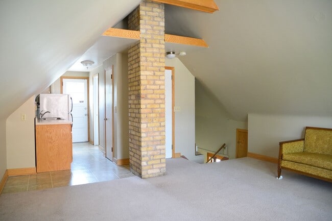 3740 Bryant Ave S in Minneapolis, MN - Building Photo - Building Photo