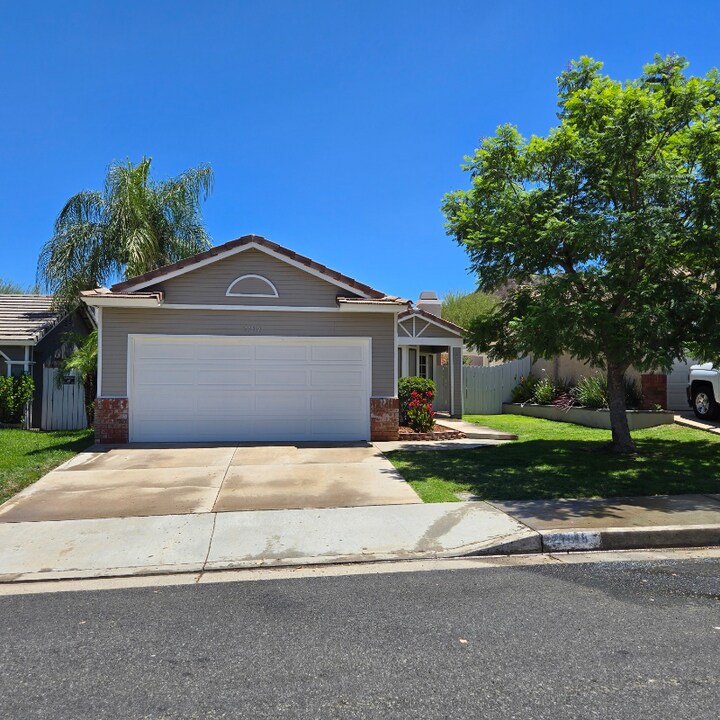 27818 Cactus Flower Dr in Menifee, CA - Building Photo