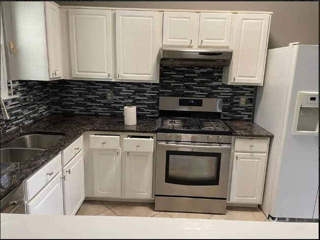 property at 6201 Cinnamon Ct