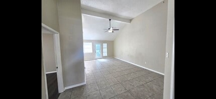 3042 Sienna Dr in Harvey, LA - Building Photo - Building Photo